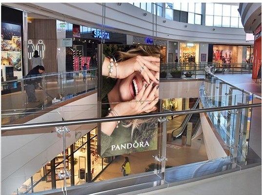 Mall Marina - Pantalla Sobre Vacío 2 Nivel Sector Nike- Crocs - Lippi | Mall  - Pantallas LED | OOH