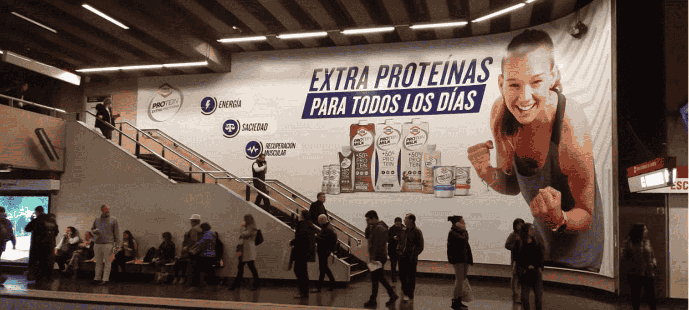 Muros, paredes o escaleras - metro de santiago