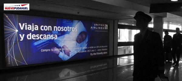 Foto de Caja De Luz, Llegada - Aeropuerto Santiago