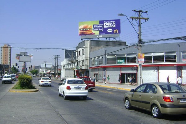 Foto de Gran Avenida Jose Miguel Carrera 5419 / Antes de Departamental paradero 12