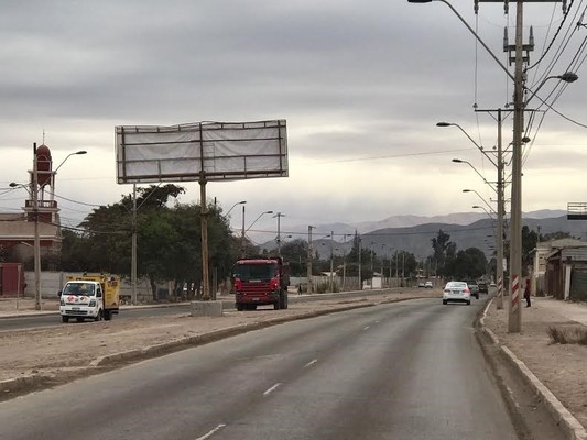 Av. Los Carrera subiendo a punta negra - Copiapó | Letreros Publicitarios