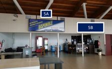Letrero, retro-iluminado cara simple / Sector Embarque - Aeropuerto Arica