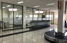 Ventanal Interior (ambas caras) Sala de llegadas N°1 (Nacional / Internacional) - Aeropuerto La Serena